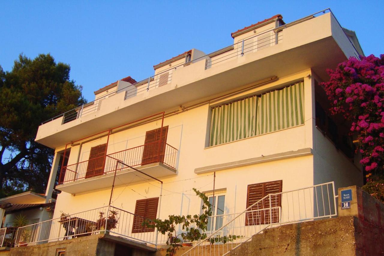 Apartments By The Sea Ubli, Lastovo - 8354 Uble Екстер'єр фото